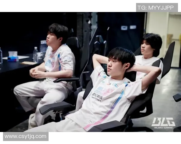 BLG以71分稳居世界冠军杯积分榜首位争夺冠军之路愈加明朗 BLG以71分稳居世界冠军杯积分榜首位争夺冠军之路愈加明朗